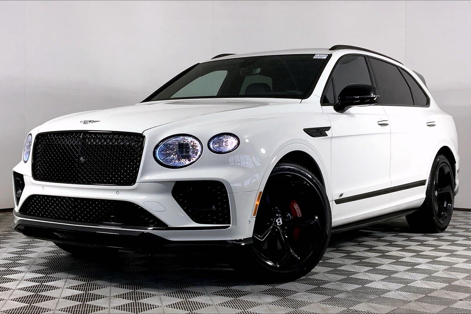 Bentley bentayga best sale power wheel